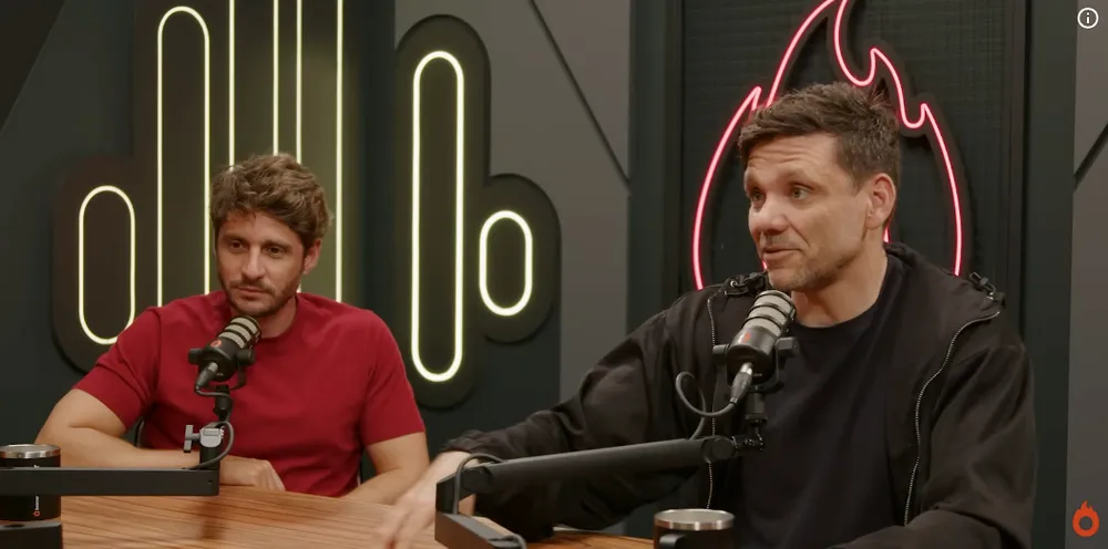 Entrevista em estúdio de podcast